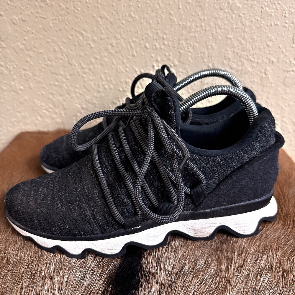 SOREL Women's Kinetic Lace Sneaker 7.5 Heather Black Athletic Shoe Comfy NL3227